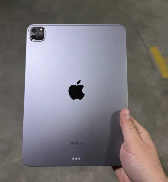 Apple iPad Pro 11 2022 4th Gen 128GB Wi-Fi Space Grey — Tbilisi — 1,400 ₾