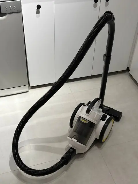 Пылесос Vacuum cleaner for dry cleaning Karcher VC 3 — Тбилиси — 220 ₾