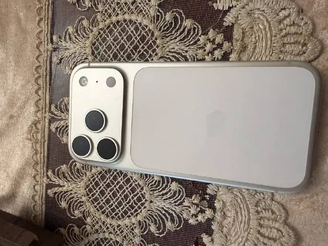 IPhone 17 pro 256gb esim — Ереван — 340 000 ֏