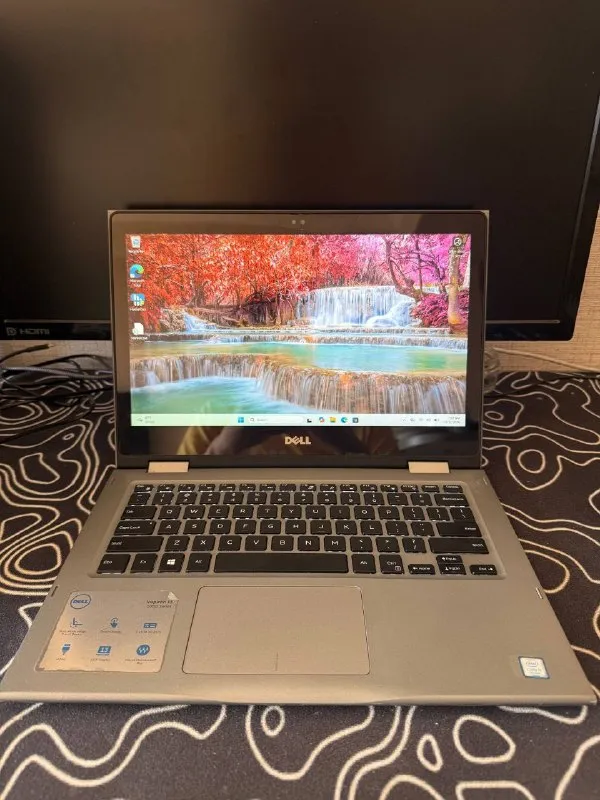 Ноутбук Dell Inspiron 5379