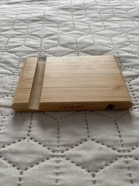 Подставка для телефона IKEA — Тбилиси — 15 ₾