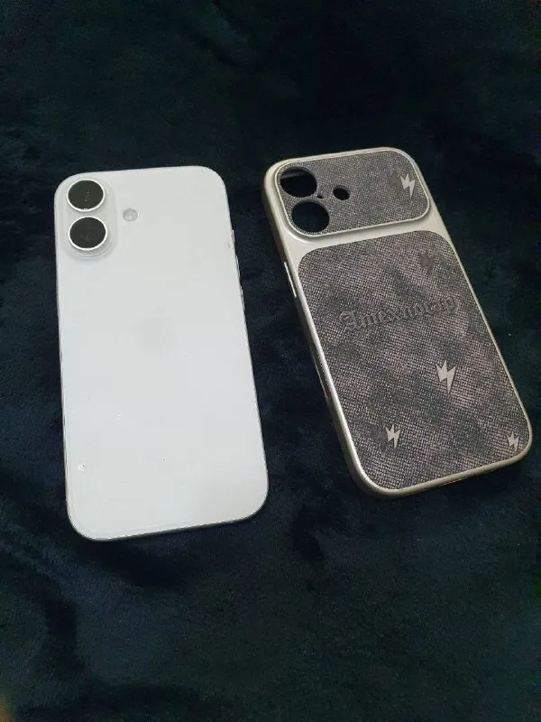 IPhone 17 white 256 gb