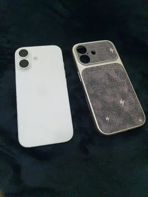 IPhone 17 white 256 gb — Tbilisi — 2,200 ₾