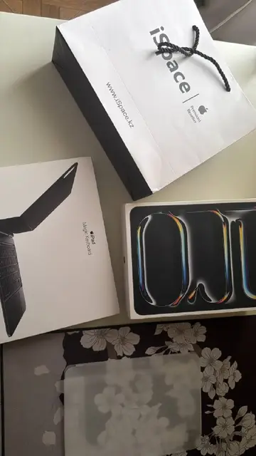 IPad Pro 11» (M4) Wi-Fi + Cellular 2024 + magic keyboard pro 11» (M4) — Астана — 510 000 ₸