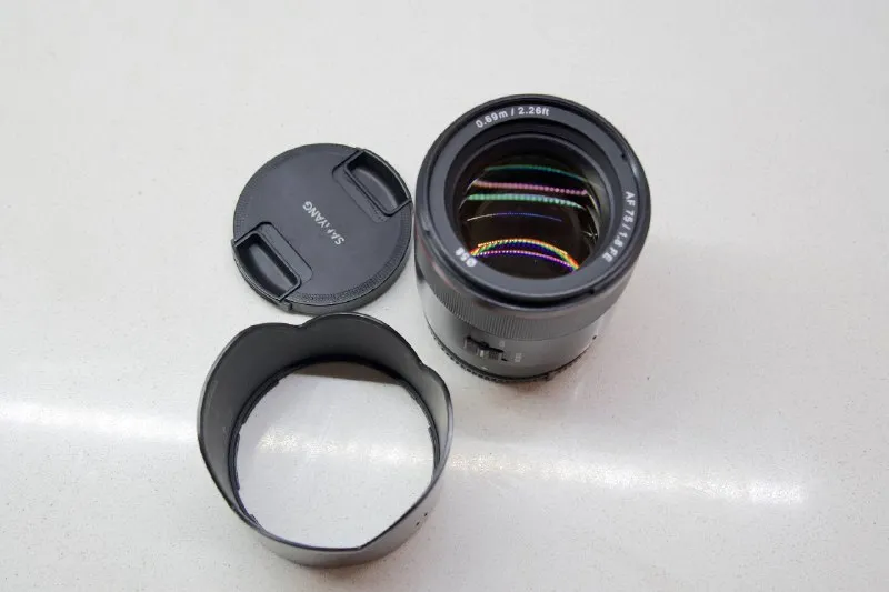 Samyang AF 75 mm f/1.8 FE