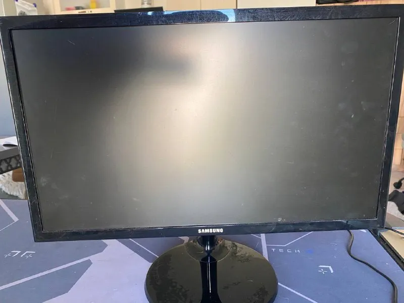 Монитор samsung