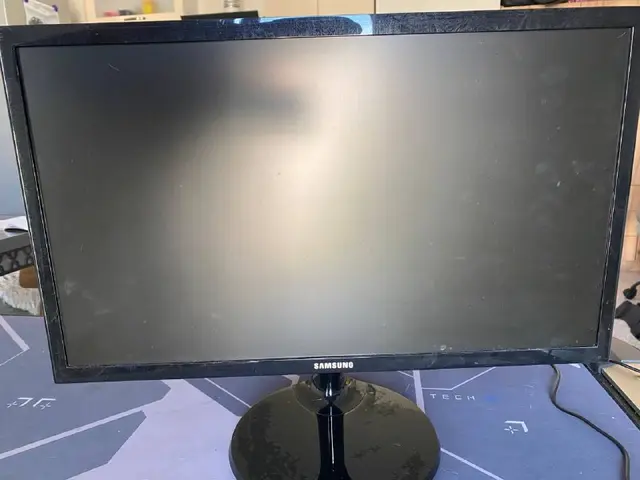 Монитор samsung — Тбилиси — 100 ₾