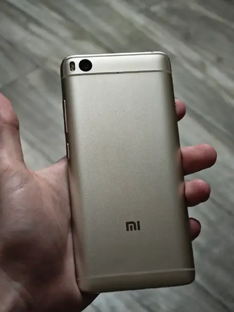 Xiaomi mi 5s 128gb — Батуми — 99 ₾