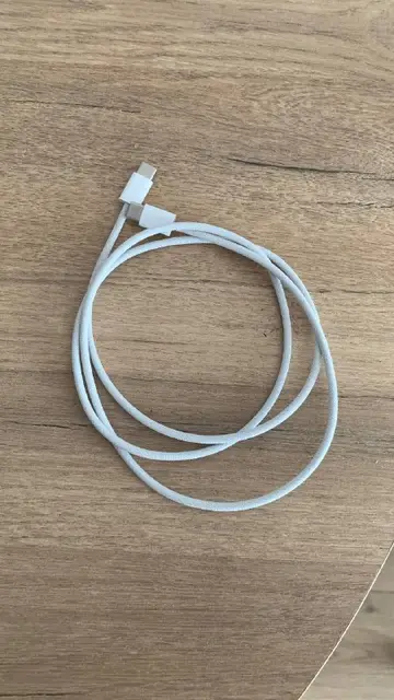 Оригинальный кабель Apple USB-C, 1 метр — Батуми — 35 ₾