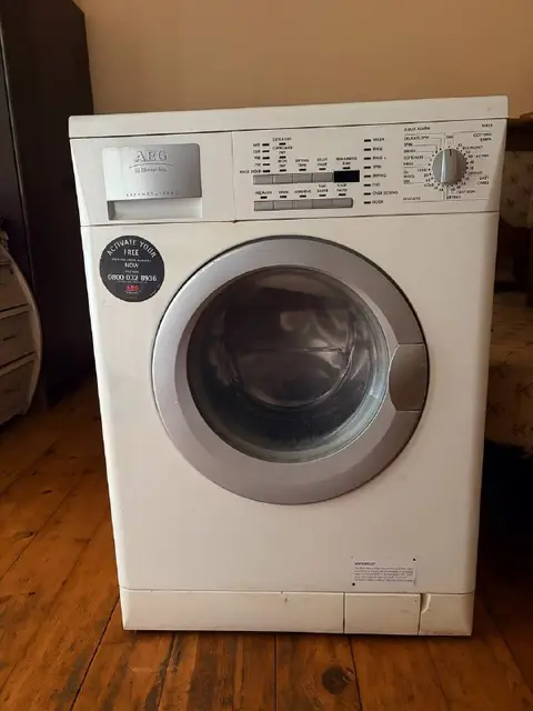 Стиральная машинка AEG 16830 с сушкой — Тбилиси — 150 ₾