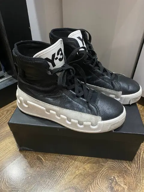 Кроссовки Y-3 (Yohji Yamamoto) — Тбилиси — 100 ₾