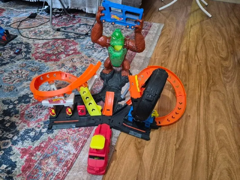 Трасса Hot Wheels Гарилла