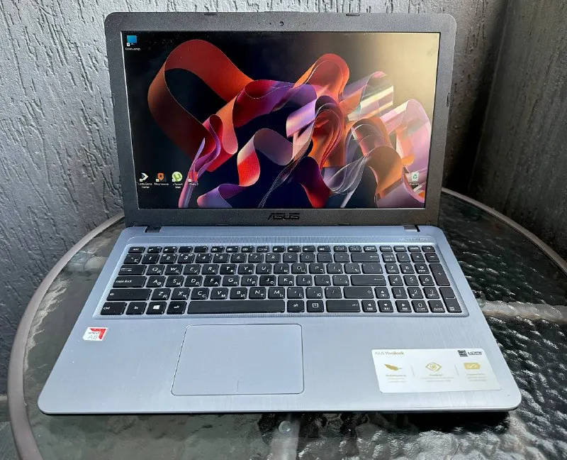 ASUS R540BA-GQ194T