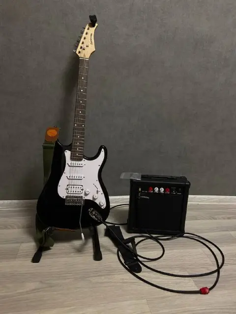 Электрогитара Stratocaster — Астана — 60 000 ₸