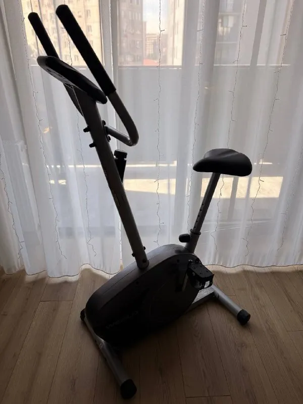 Велотренажер Weslo Pursuit CT 2.4 Upright Cycle