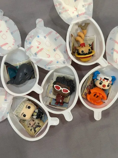 Kinder one piece 1 фото — Батуми — 4 ₾