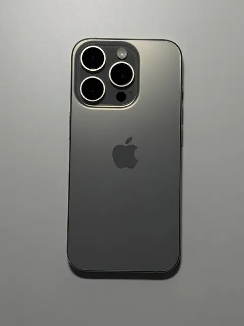IPhone 15 Pro 128 GB — Белград — 470 €