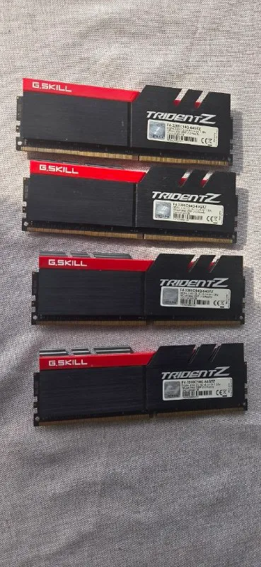 G.SKILL Trident Z DDR4-3200 CL14-14-14-34 1.35V 64GB (4×16GB)