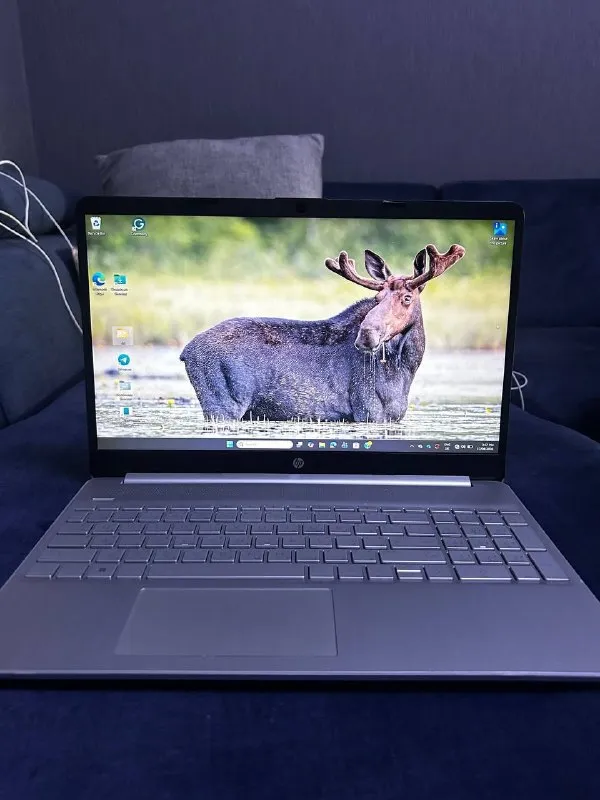 HP Laptop 15s-fq2xxx