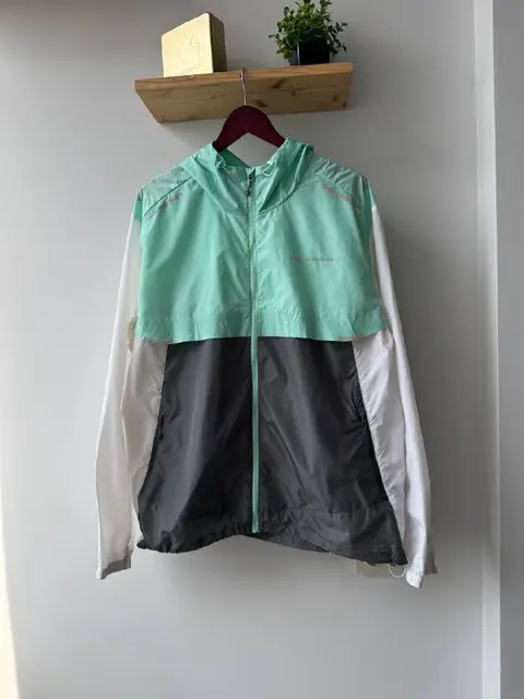 Ветровка Monterrain — Тбилиси — 90 ₾