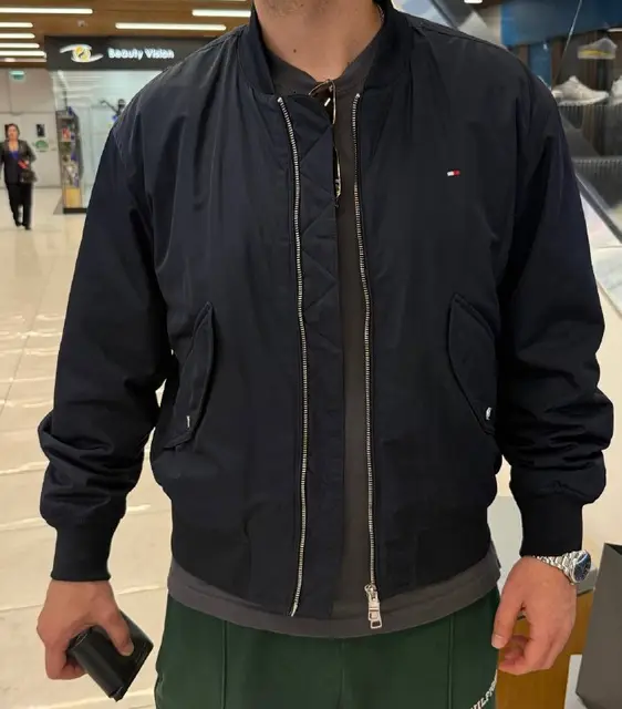 Бомбер Tommy Hilfiger — Тбилиси — 250 ₾