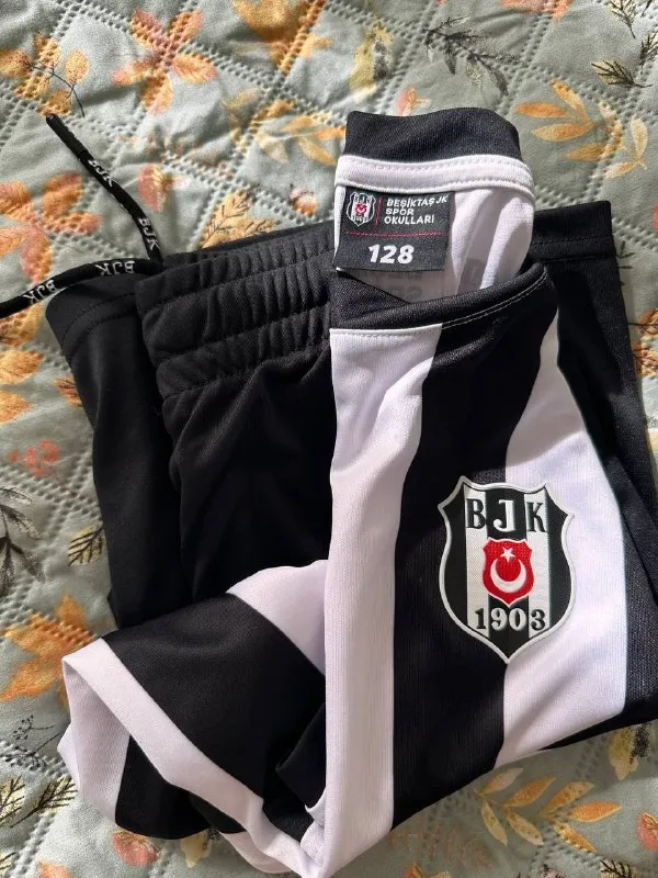 Детская футбольная форма Beşiktaş JK