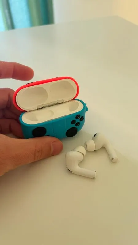 Apple AirPods Pro 2 (версия с USB-C)