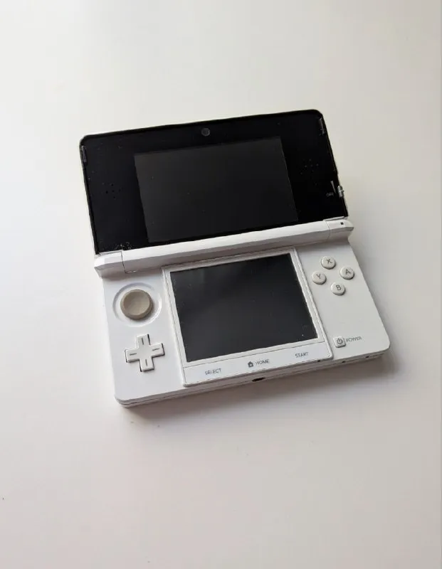 Nintendo 3ds old