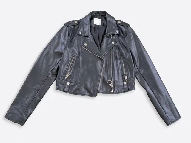 Укороченная куртка косуха из кожзама bershka — Тбилиси — 60 ₾