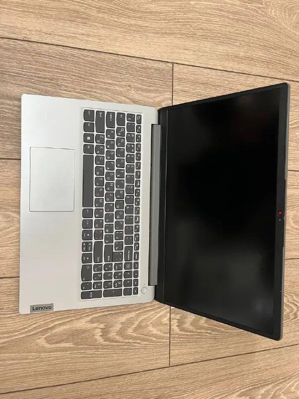 Lenovo Ideapad 3 15ADA05