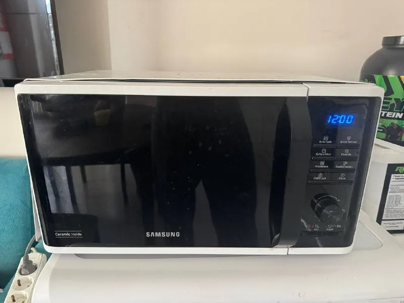 Микроволновка Samsung MS23K3515AW