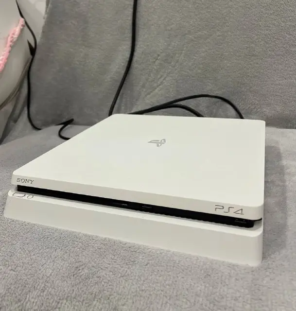 PlayStation 4 Slim — Батуми — 650 ₾