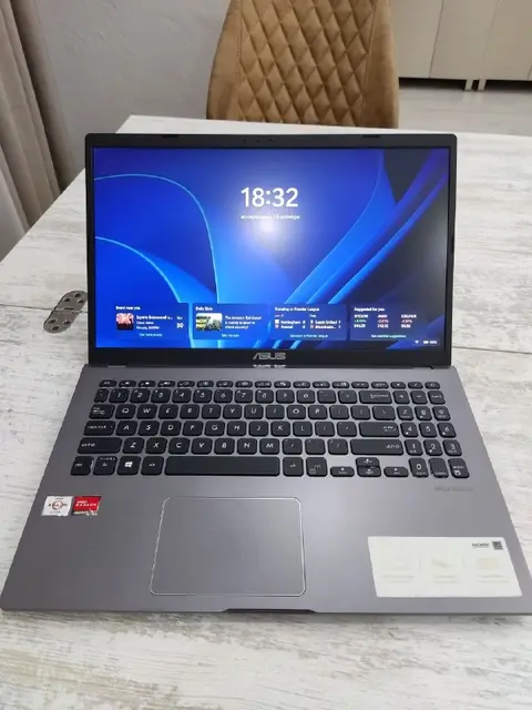 Ноутбук ASUS — Батуми — 900 ₾