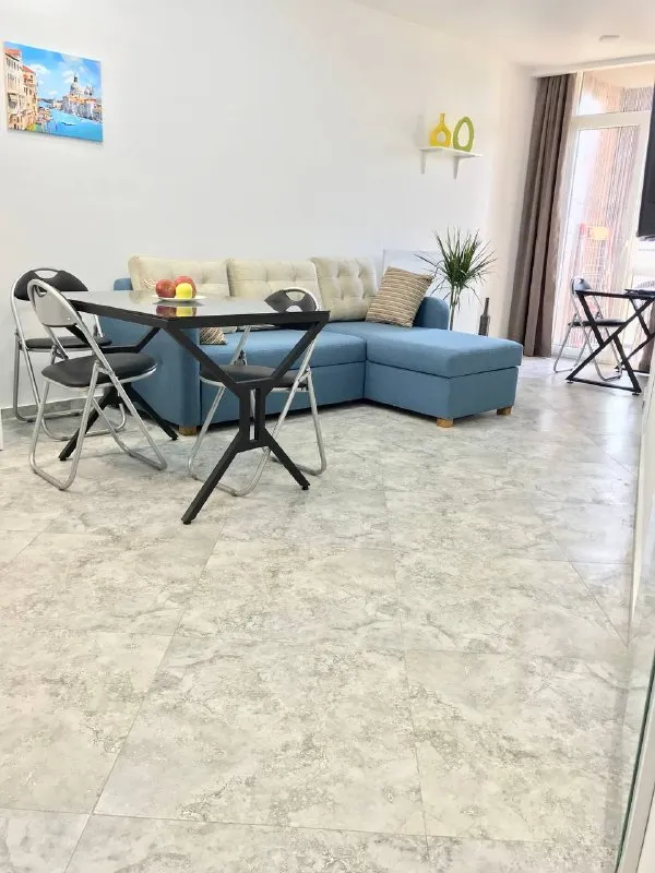 Квартира с отдельной спальней на Новом бульваре