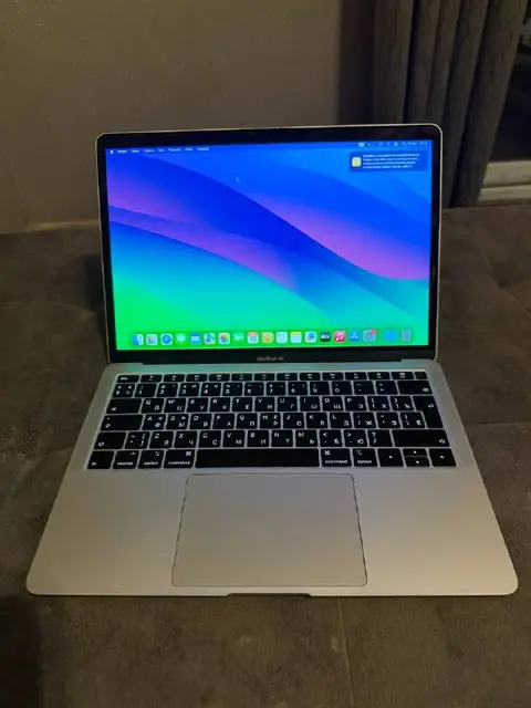 MacBook Air 2019 Retina 13 — Батуми — 900 ₾