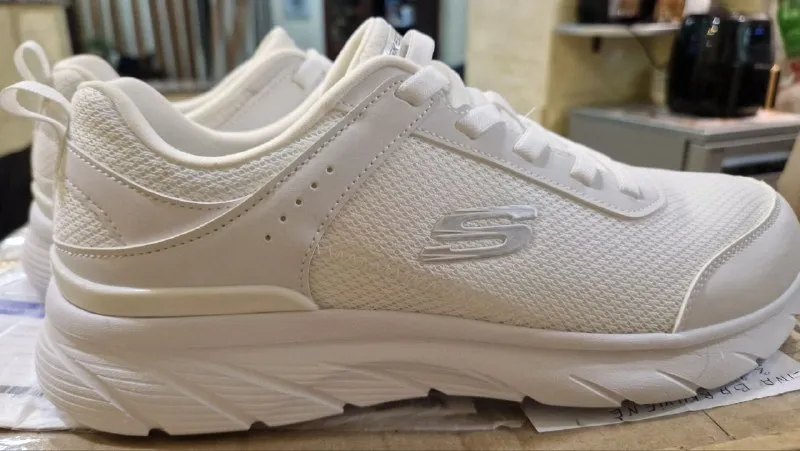 Женские skechers из Европы