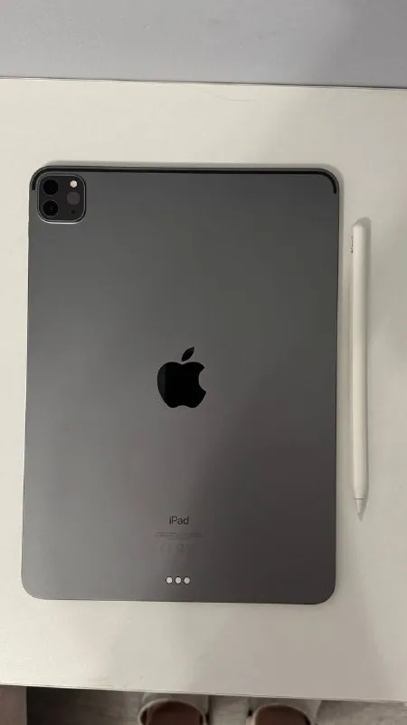 Apple iPad Pro 11″ (2-го поколения, 2020)