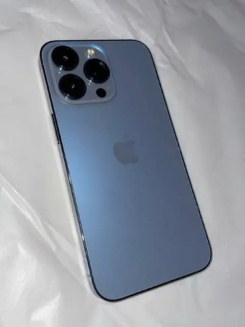 IPhone 16 Pro Max — Батуми — 2 100 ₾