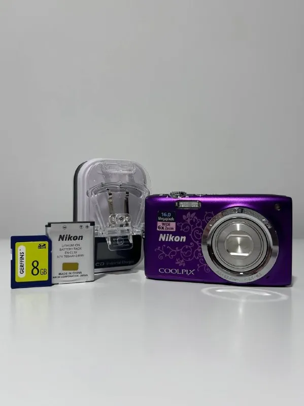 Nikon Coolpix S3300