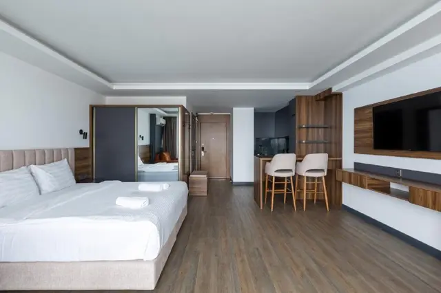 Апартаменты на верхнем этаже с видом на море — Batumi — 900 $
