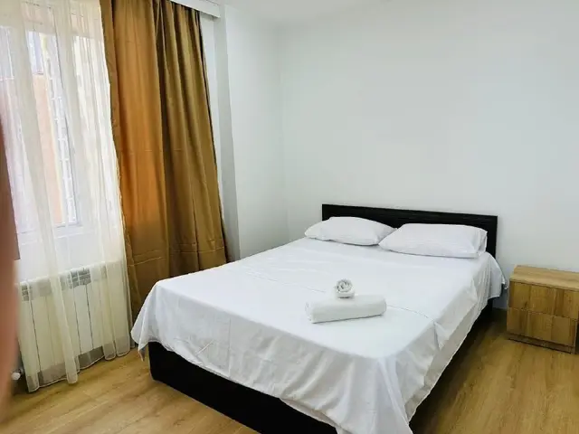 4-х комнатная квартира — Батуми — 650 $