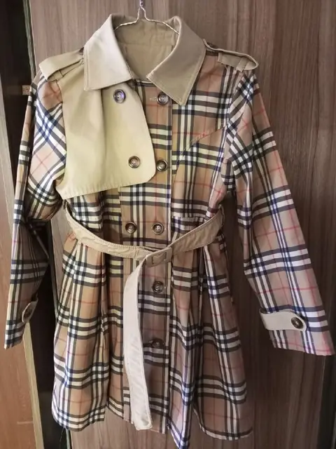 Тренч на девочку — Батуми — 30 ₾
