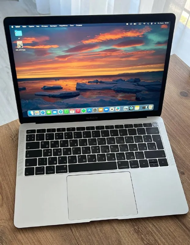 MacBook Air 13,3″ (2019 года)