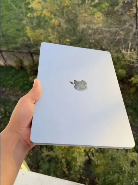 MacBook — Batumi — 250 $