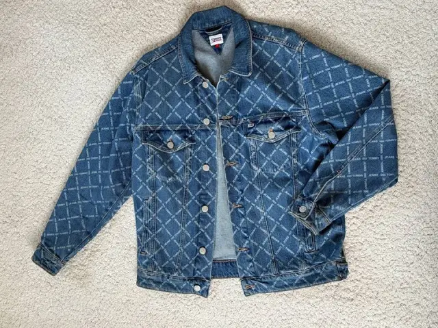 Джинсовая куртка Tommy Hilfiger — Белград — 5 000 дин