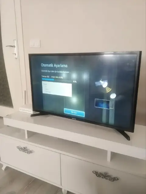 32 inç Samsung smart TV — Анталия — 4 500 ₺
