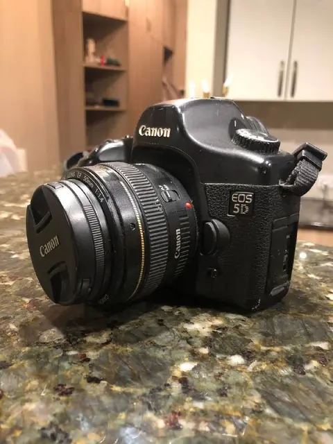 Canon EOS 5D — Тбилиси — 600 ₾