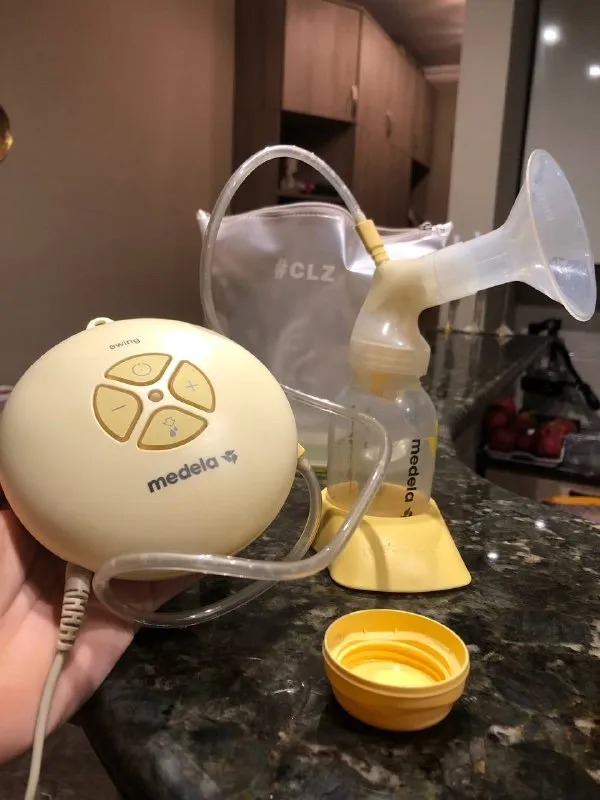 Молокоотсос Medela