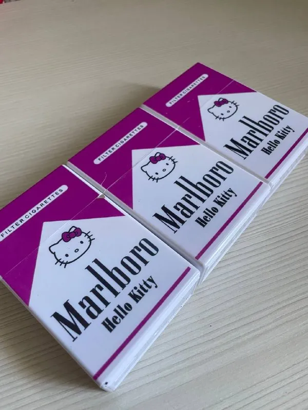 Портсигар в стиле Y2K с дизайном Marlboro Hello Kitty