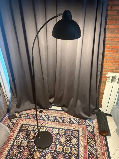 Напольная лампа JYSK 154 cm — Тбилиси — 300 ₾